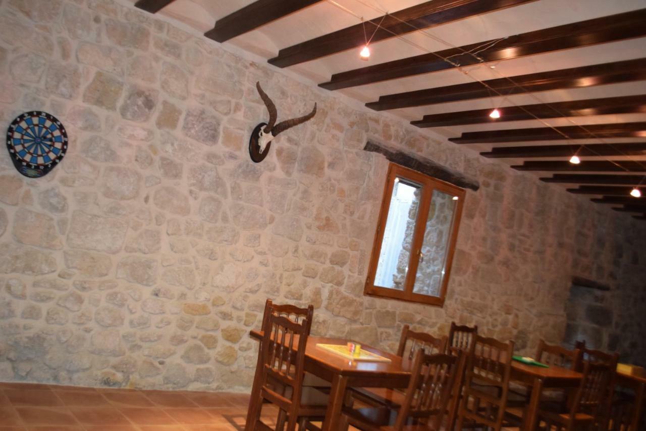 Apartamentos La Muralla Horta de Sant Joan Zewnętrze zdjęcie